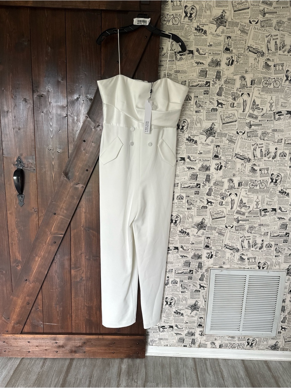 Badgley Mischka Strapless White Tailored Jumpsuit with Front Flap Pockets